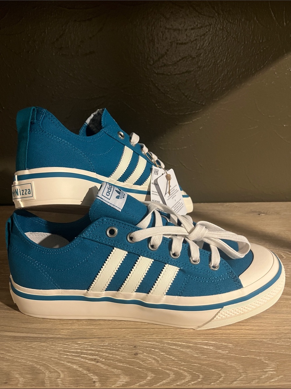 Men’s Size 8.5 Adidas Originals Nizza RF 74 - Active Teal/Off White/Victory Blue
